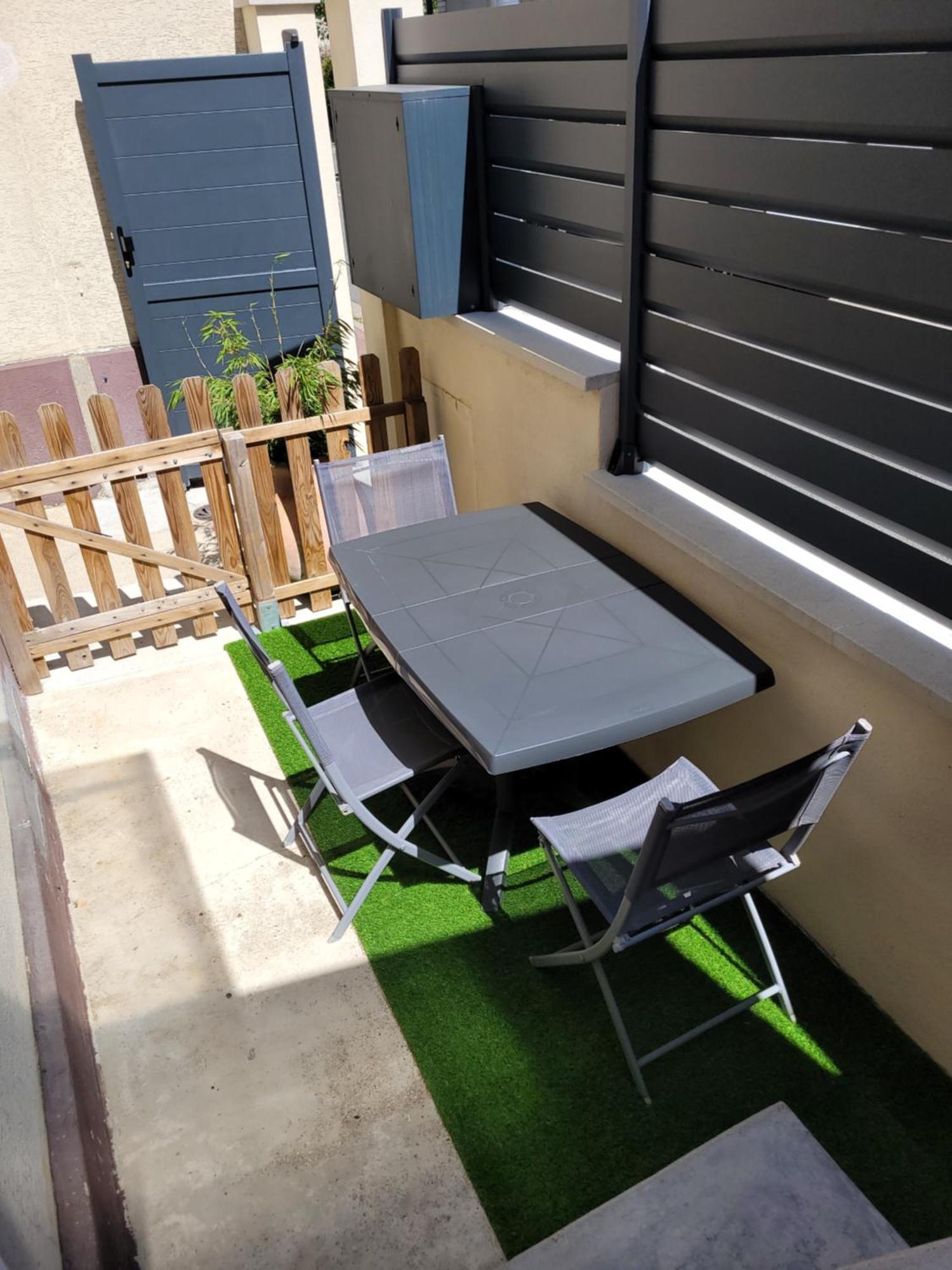 Appartement avec terrasse - M4 Lucie Aubrac Bagneux  Extérieur photo