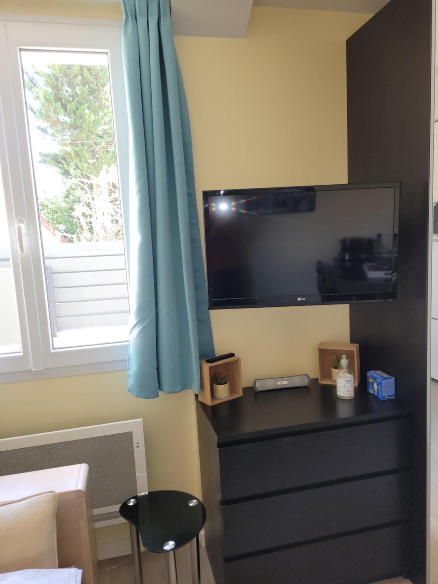 Appartement avec terrasse - M4 Lucie Aubrac Bagneux  Extérieur photo